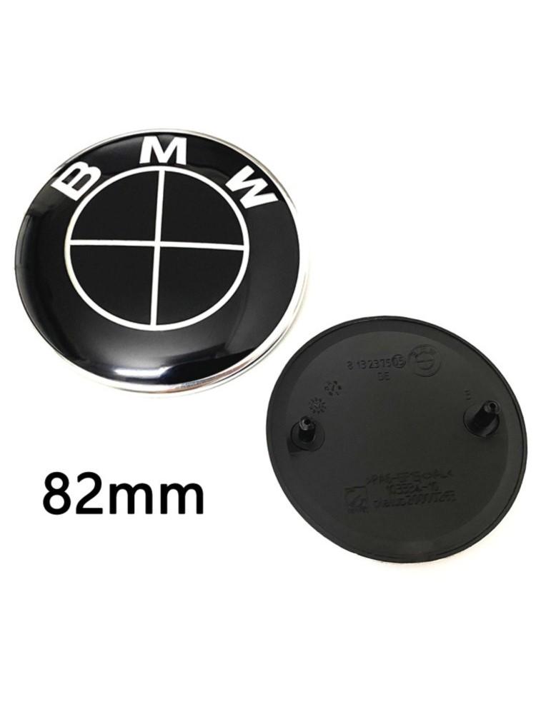 Car Black White Logo Front Hood Emblem 82mm Rear Badge 74mm Wheel Hub Cap 68mm steering wheel sticker 45mm Accessories For BMW M KGT4