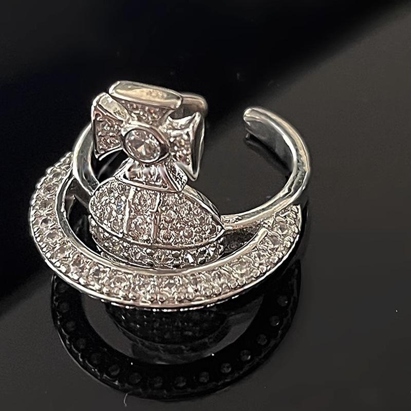Кольцо Сатурн с шипами и стразами: Крутой, объемный, модный женский нишевый стиль
