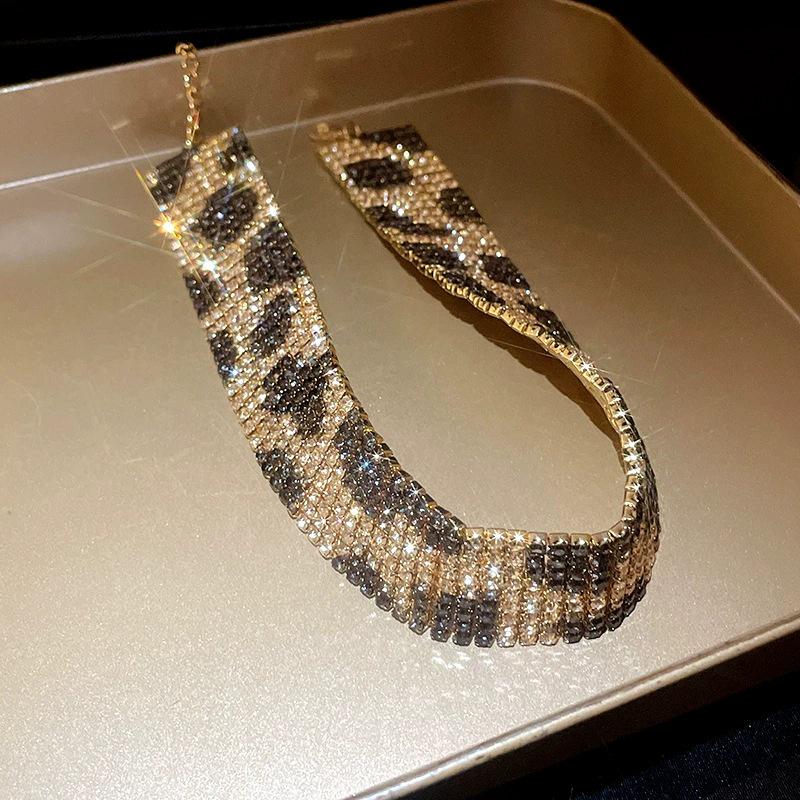 Роскошный комплект из европейских и американских бриллиантовых подвесок и серег - элегантные универсальные ювелирные изделия