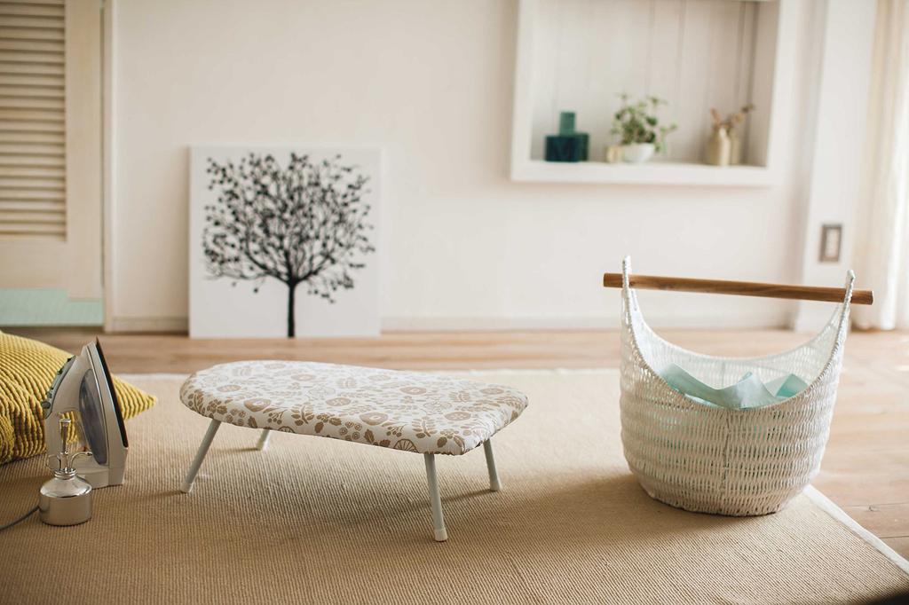 Гладильная доска Yamazaki Jitsugyo с цветочным узором в скандинавском стиле Living Standard, цвет слоновой кости, ширина 60 см, глубина 36 см, высота 20 см, прибл. 4010 г.