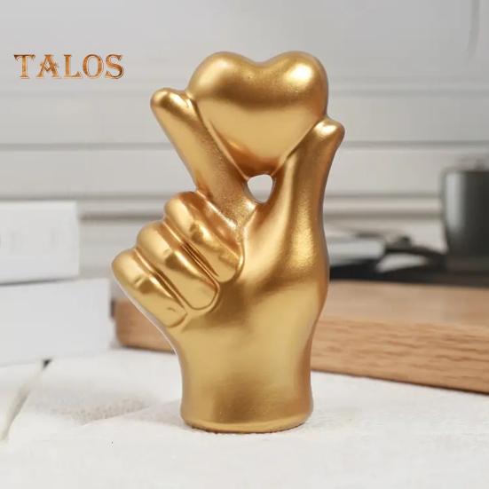 Фигурка с жестом в виде сердца, держащая сердце в руке, статуэтка из смолы, скульптура для дома, офиса, свадьбы, вечеринки, украшения рабочего стола, орнамент