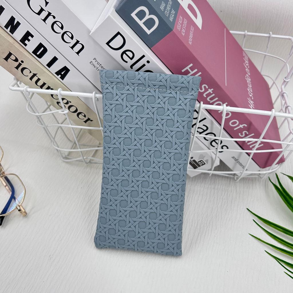 Pouch Glasses Case Portable Squeeze Top Sunglass Case Leather Soft Sunglasses Cases Easy To Use Eyeglasses Box