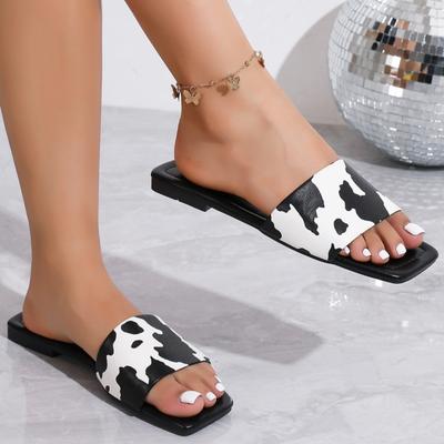 Летние Новые Повседневные Роскошные Женские Шлепанцы на Плоской Подошве 2025 Пляжные Легкие Мягкие Женские Сандалии Повседневные Шлепанцы Zapatos