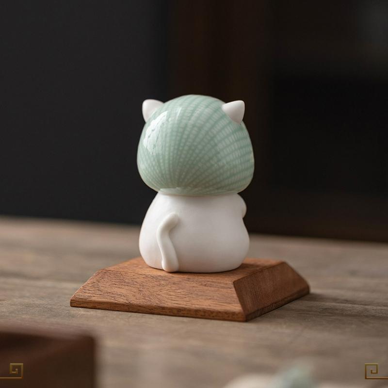 Керамическая милая статуэтка счастливой кошки, ornament, миниатюрный котенок удачи, поделки, для дома, рабочего стола, офиса, мультяшные аксессуары, изысканный подарок