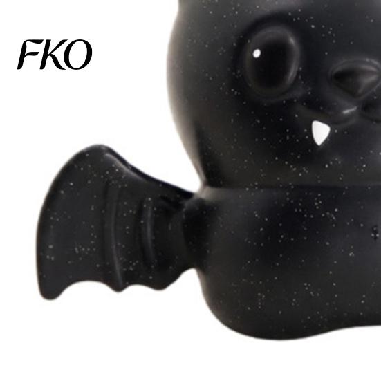 Halloween Bat Squeeze Toy Toy, Spooky Stress Relief Hand Decompression Relaxation Ball Fidget Party Favors for Kids Adults