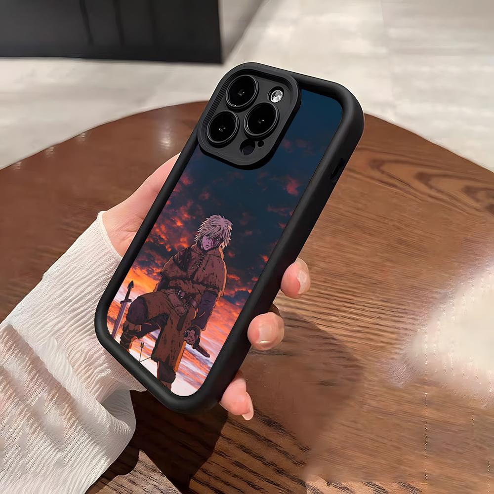 Черный Чехол для Телефона Vinland Saga Для IPhone 17 Pro Max 15 Pro 16 14 Plus 12 13 Mini 11 Pro Ударопрочный Мягкий Чехол