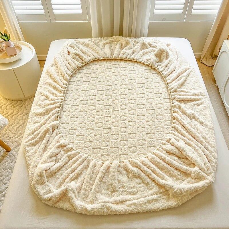 Утолщенный бархатный наматрасник, защитная накладка на кровать, тканое покрывало для кровати, плюшевая теплая простыня для дома, спальни, покрывала