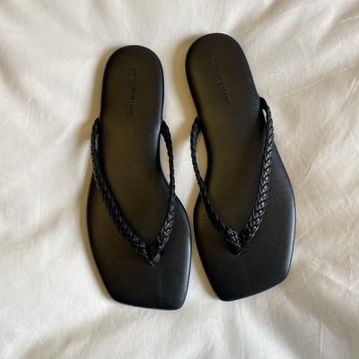 Женская обувь – Сандалии