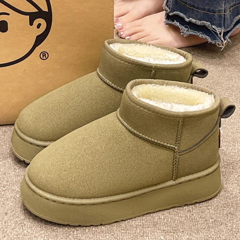 Thick-soled Snow Boots for Women To Wear In Winter, New Piled Thickened Waterproof, Windproof and Non-slip Cotton Shoes for Women