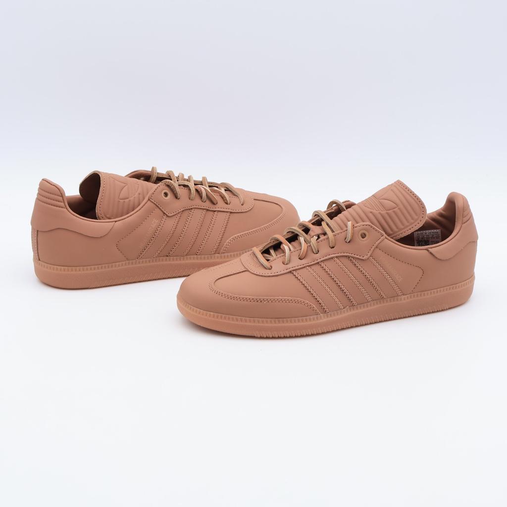 IE7290 Фаррелл Уильямс adidas Originals Samba Humanrace Глиняный Страт (Мужской)