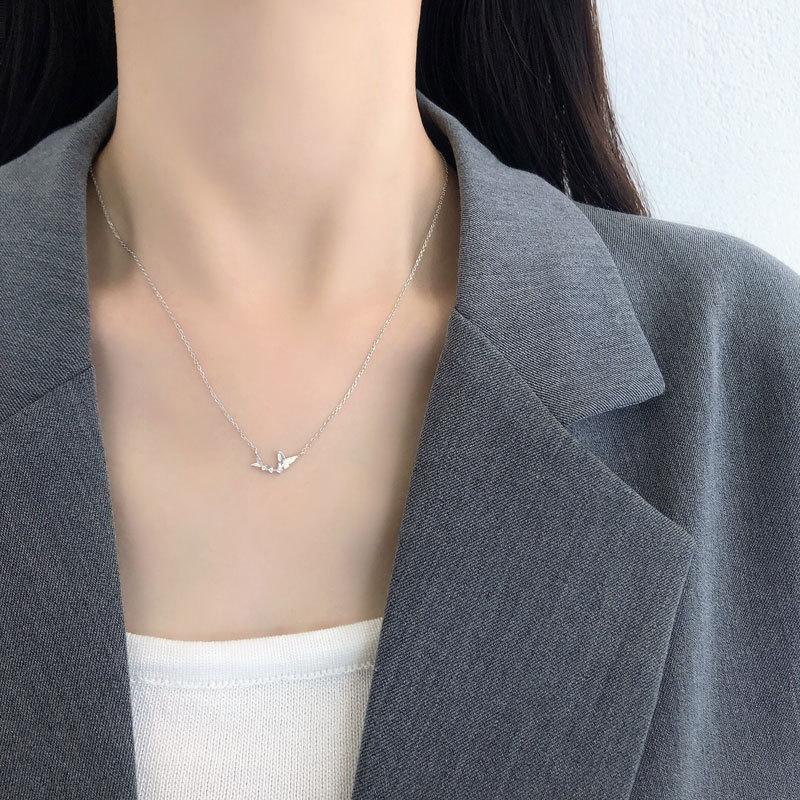 Ожерелье с двумя бабочками из циркония для женщин, простой и универсальный стиль, новая цепочка на ключицу, корейский выпуск