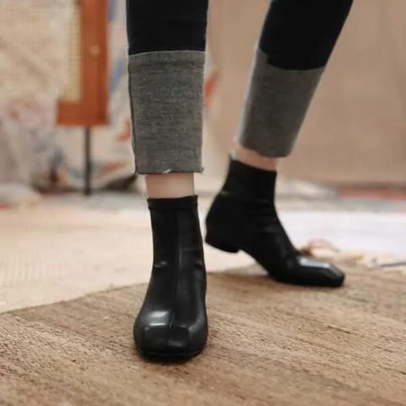 Women Soft Leather Ankle Boots Square Toe Round Mid Heel Zipper Fashion Short Boot Autumn Winter Ladies Shoes Beige Retro Boots