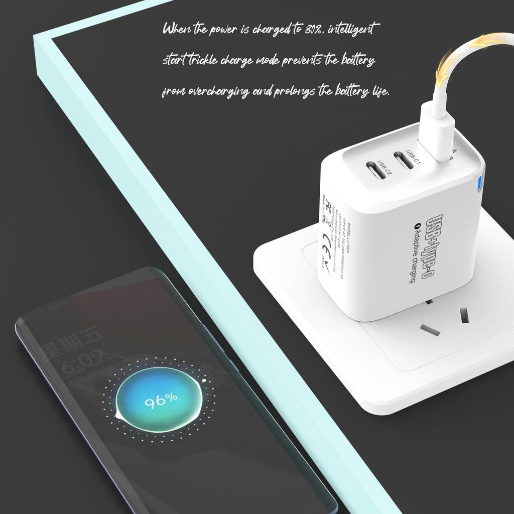 Сертифицированное многопортовое зарядное устройство с 1 портом USB + 2 портами Type-C для мобильных телефонов