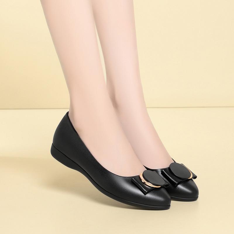 Middle-Aged And Elderly Mothers' Shoes Comfortable Spring And Summer New Single Shoes Flat Sole Mothers' Soft Sole Black Shoes