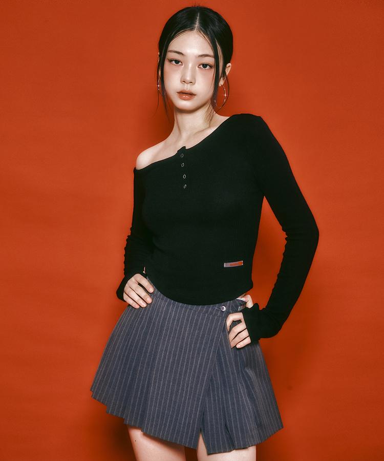 Poyeong Slit Pleats Skirt Pinstripe