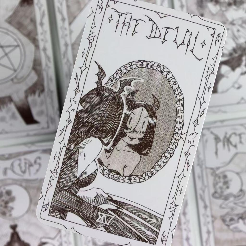 Колода Таро «Веспер» 10,3*6 см : Потрясающее черно-белое искусство с оригинальным карандашным рисунком, 78 шт. карточек