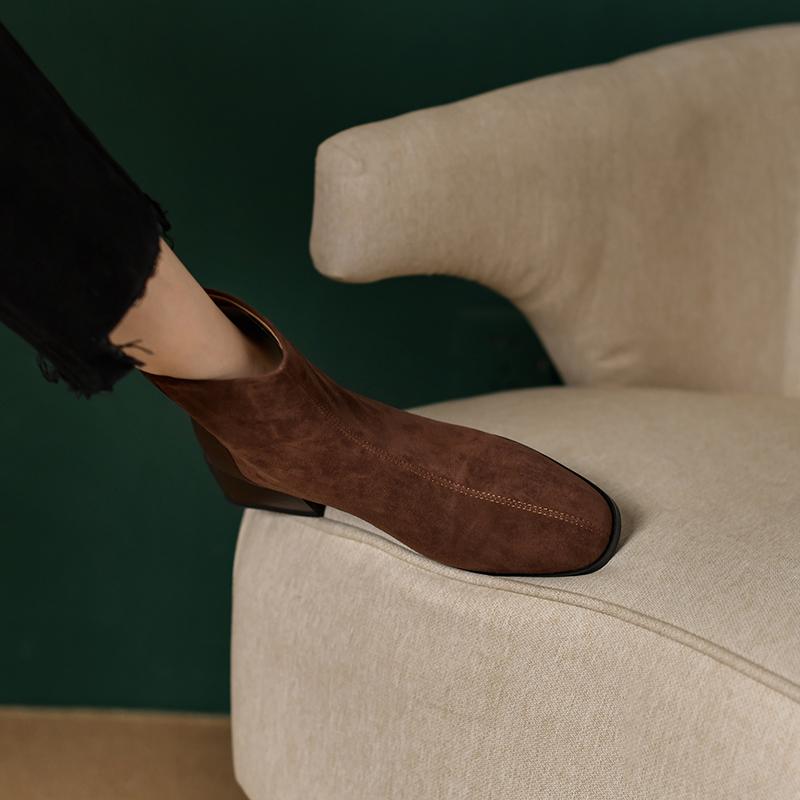 2024 Новые брендовые ботинки из натуральной кожи, ботильоны в стиле ретро на высоком каблуке, женская обувь, застежка-молния сзади, овечья замша, обувь ручной работы, женские ботинки