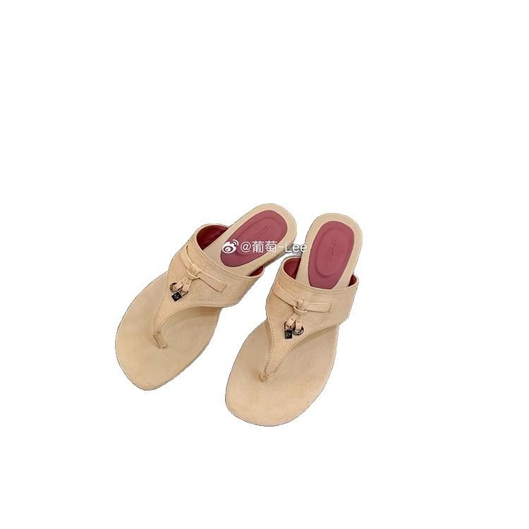 Виноградная мать тот же французский темперамент шлепанцы с перемычкой между пальцами сандалии на низком каблуке женские с круглым носком бахрома повседневные универсальные на плоской подошве шлепанцы