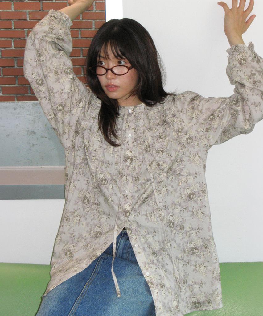 RONRON Lace Ruffle Blouse Floral Beige