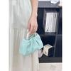 Сумка Pearl Wrist Cloud Bag Niche Design Temperament High-end Pearl White Pleated Small Bag Crossbody Bag Women