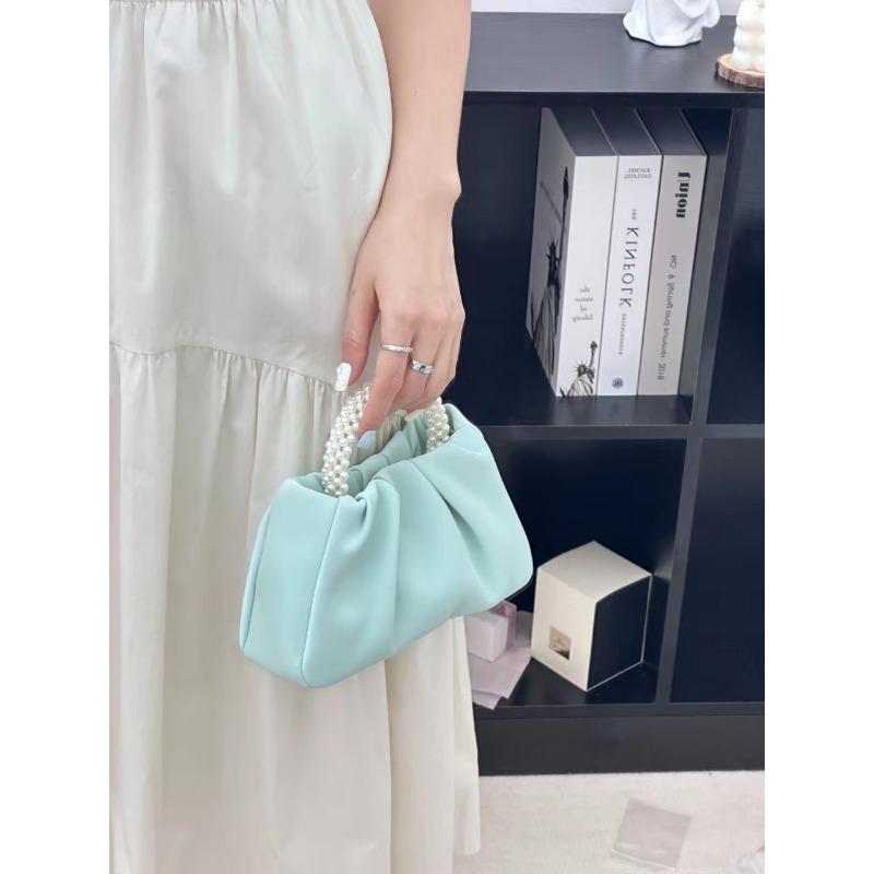 Сумка Pearl Wrist Cloud Bag Niche Design Temperament High-end Pearl White Pleated Small Bag Crossbody Bag Women