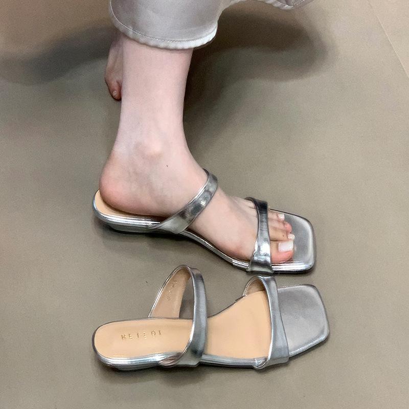Open-toed cool slippers women's 2025 new sexy square head one-word drag summer wear commuter temperament sandals with skirt
