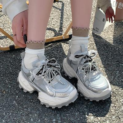 Женская обувь – Кроссовки