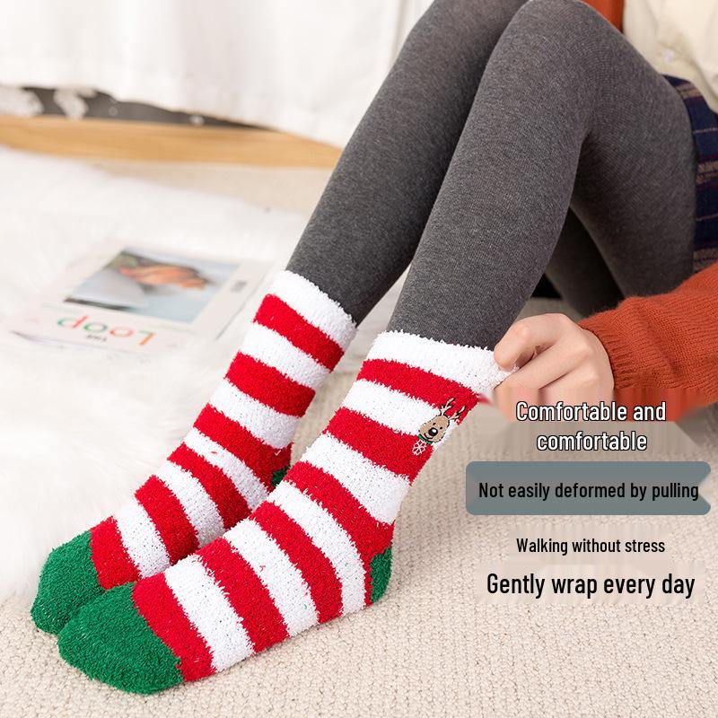 Уютные рождественские носки из кораллового флиса - Полосатые и в горошек, Японский/Корейский стиль, На велюровой подкладке, Утепленные для зимней домашней носки