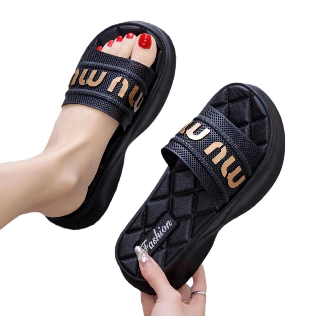 2024 Women's Three-Dimensional Letter Platform Sandals: Stylish Thick-Soled Flip Flops Perfect for Summer Wear.