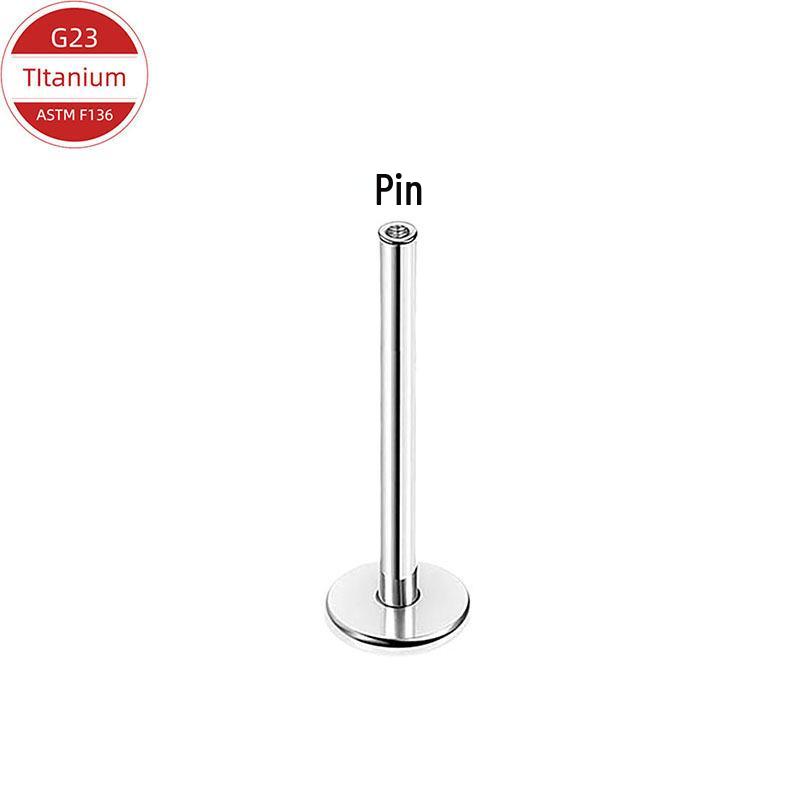 Серьга-гвоздик из титанового сплава F136 с зеркальной полировкой, внутренней резьбой, защелкой и плоской застежкой, для хряща уха или губы.