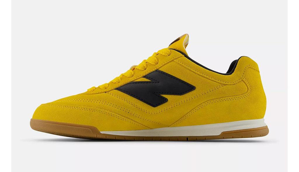 Sneakers New Balance Yellow URC42BC