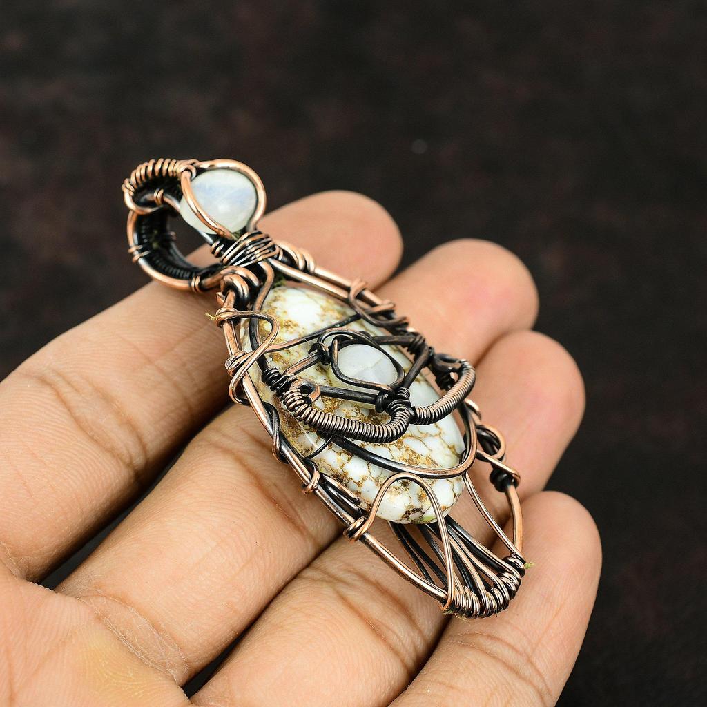 Кулон Медный с Магнезитом Дикая Лошадь Глаз Фатимы Драгоценный камень Медная Оплетка Ювелирные изделия Ручной работы Дизайнерский Кулон Радужный Лунный камень Кулон Глаз Фатимы