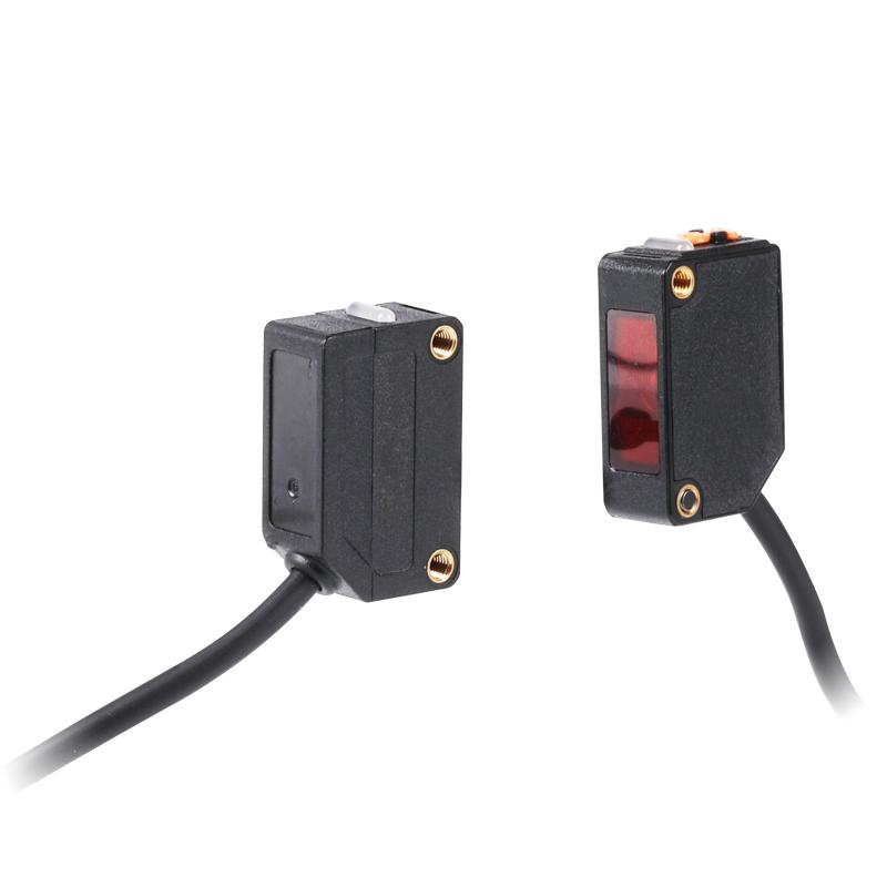 Sakady Through-beam Detection Distance 30 m High-speed Response Laser LED Sensor
