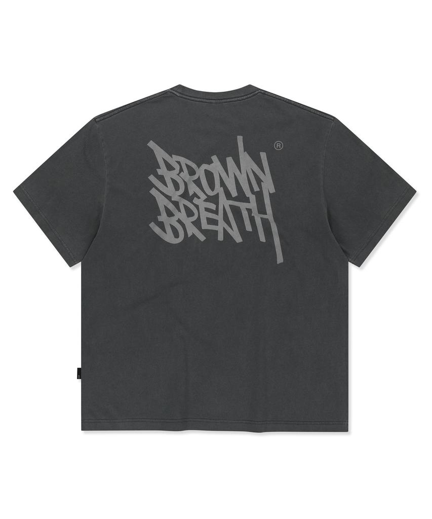 BROWNBREATH Tag Pigment Tee - Charcoal
