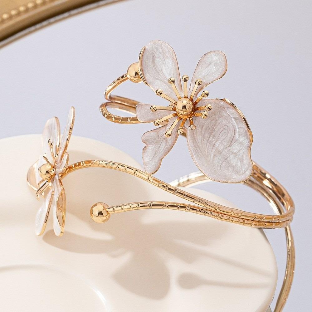 Metal Flower Cuff Bracelet Gold Color Spiral Arm Bracelet New Floral Open Cuff Armlet Women
