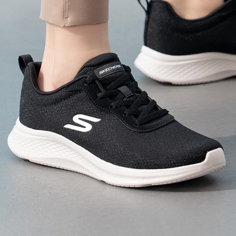 Skechers Женские кроссовки для бега 150627-BKW