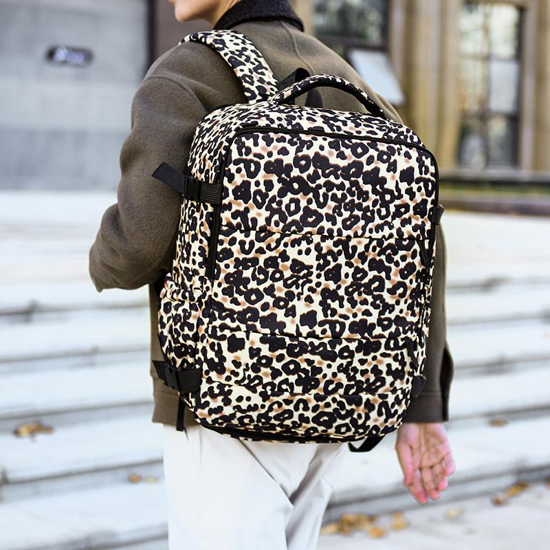Рюкзак с леопардовым принтом, с несколькими карманами и регулируемыми лямками