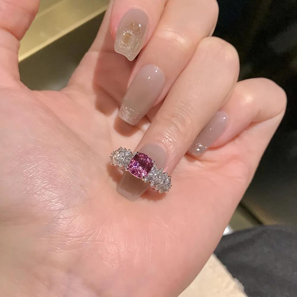 Luxury Princess Square Ring for Women Pink T Setting Cubic Zirconia Elegant Simple Engagement Jewelry