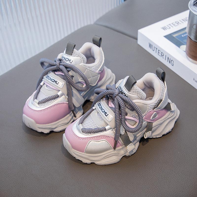 Детские черные кроссовки для мальчиков, новая весенне-осенняя обувь для пап с мягкой подошвой, дышащие и легкие, для детей старшего возраста