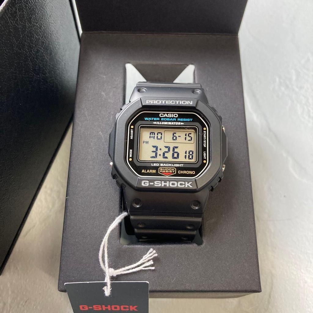 Б/у Цифровые часы CASIO G-SHOCK DW-5600UE-1JF Черные