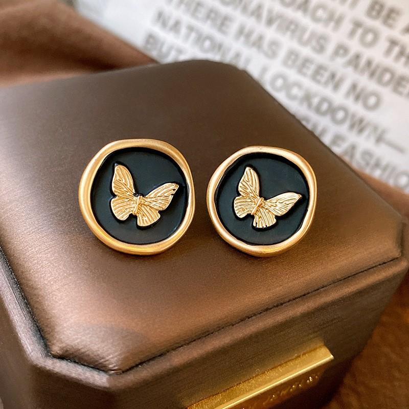 Silver needle pearl zircon earrings women's Korean ins mini stud earrings niche fashion temperament Mori earrings