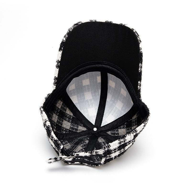 Шапка женская осенне-зимняя солнцезащитная шапка зимняя теплая бейсболка кепка в клетку