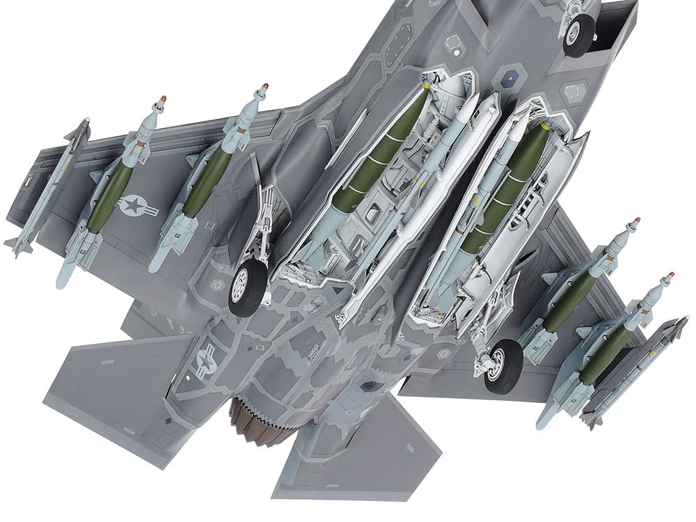 Tamiya Masterpiece Series Lockheed Martin Lightning II Plastic Model 61124 1/48 No.124 F-35A
