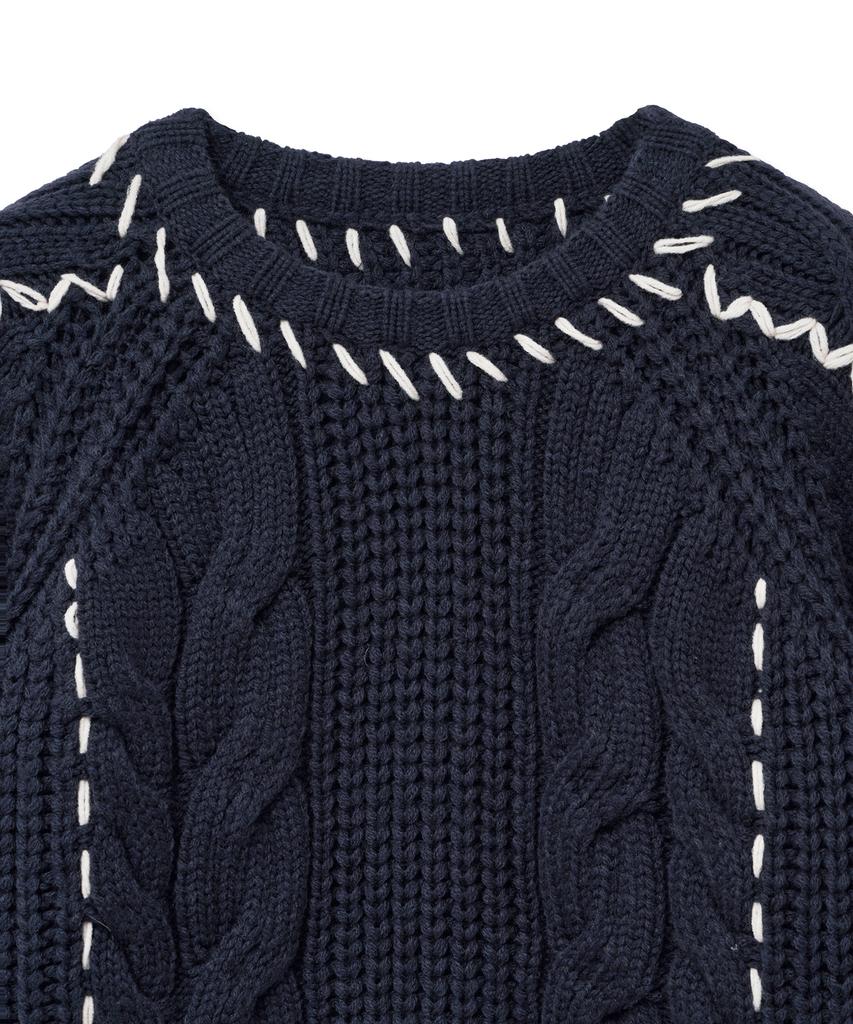 NOIRER FOR WOMAN Handmade Cable Crop Sweater (Navy)