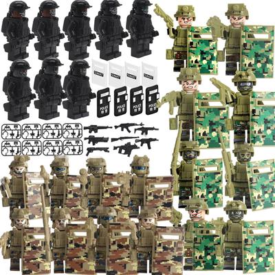 Город SWAT Ghost Commando Soldier Мини-фигурки со щитом Армия Полиция Военное оружие Строительные блоки Игрушки На день рождения Рождественские подарки для детей Мальчиков
