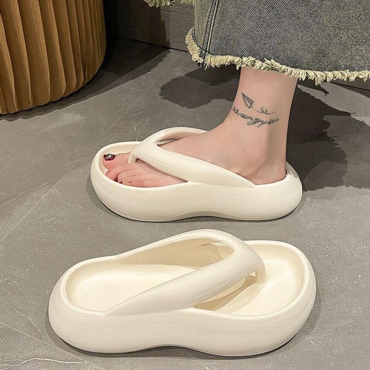Шлепанцы на толстой подошве для женщин усиливают ощущение наступания на дерьмо летом, носите нескользящие прохладные тапочки, простые модные пляжные туфли, морской берег
