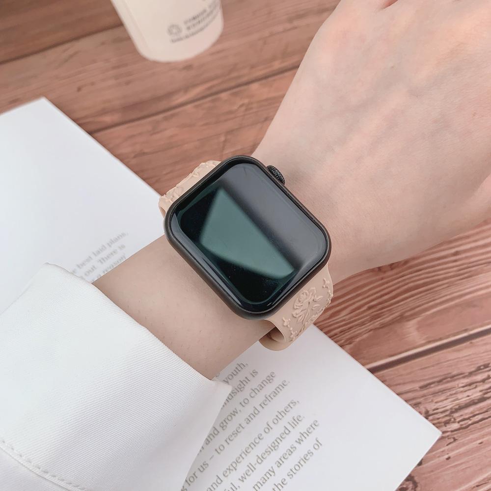 Ремешок с гравировкой для Apple, ремешок для часов 45 мм, 44 мм, 42 мм, 49 мм, 40 мм, 41 мм, силиконовый браслет Correa iWatch Series 8, 9, 7, 6, 5, 4, 3 Ultra SE
