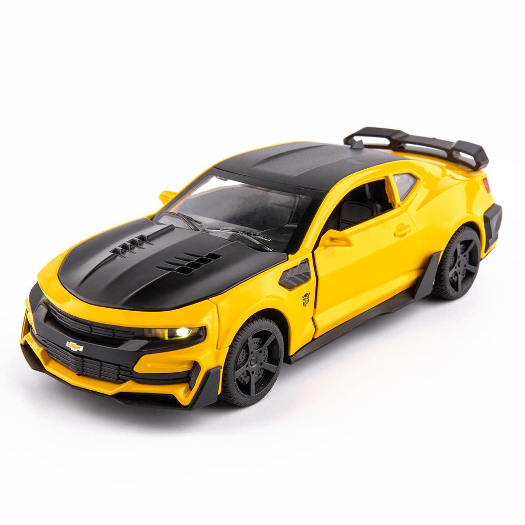 New 1/32 Camaro Toy Model Car Zinc Alloy Metal Die Casting with 4 Doors Opening Sound and Light Pull Back Car Suitable for Boys Gift Collection