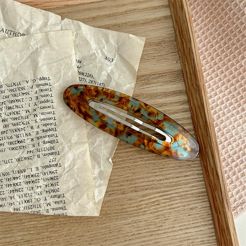 Hollow Oval BB Hairpin: Gold-Label Acetate Clip for Bangs