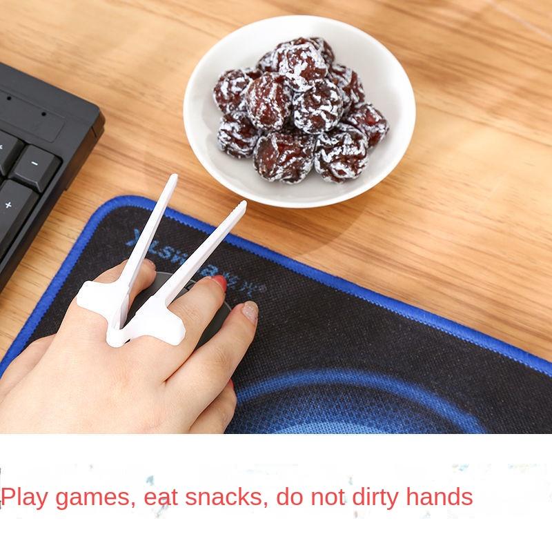 Пальчиковые палочки для геймера, игровые зажимы для закусок, пластиковые палочки, зажимы для закусок, пищевые пальчиковые щипцы, ленивый артефакт, вспомогательный пальчиковый инструмент